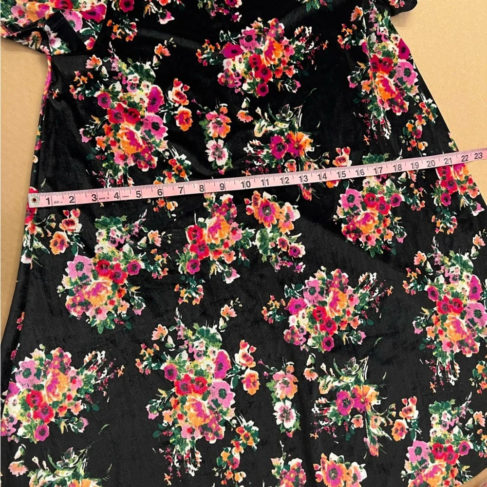 Show Me Your MuMu Velvet Mini Dress in Bohemian Black Bouquet Size Medium - Picture 8 of 10